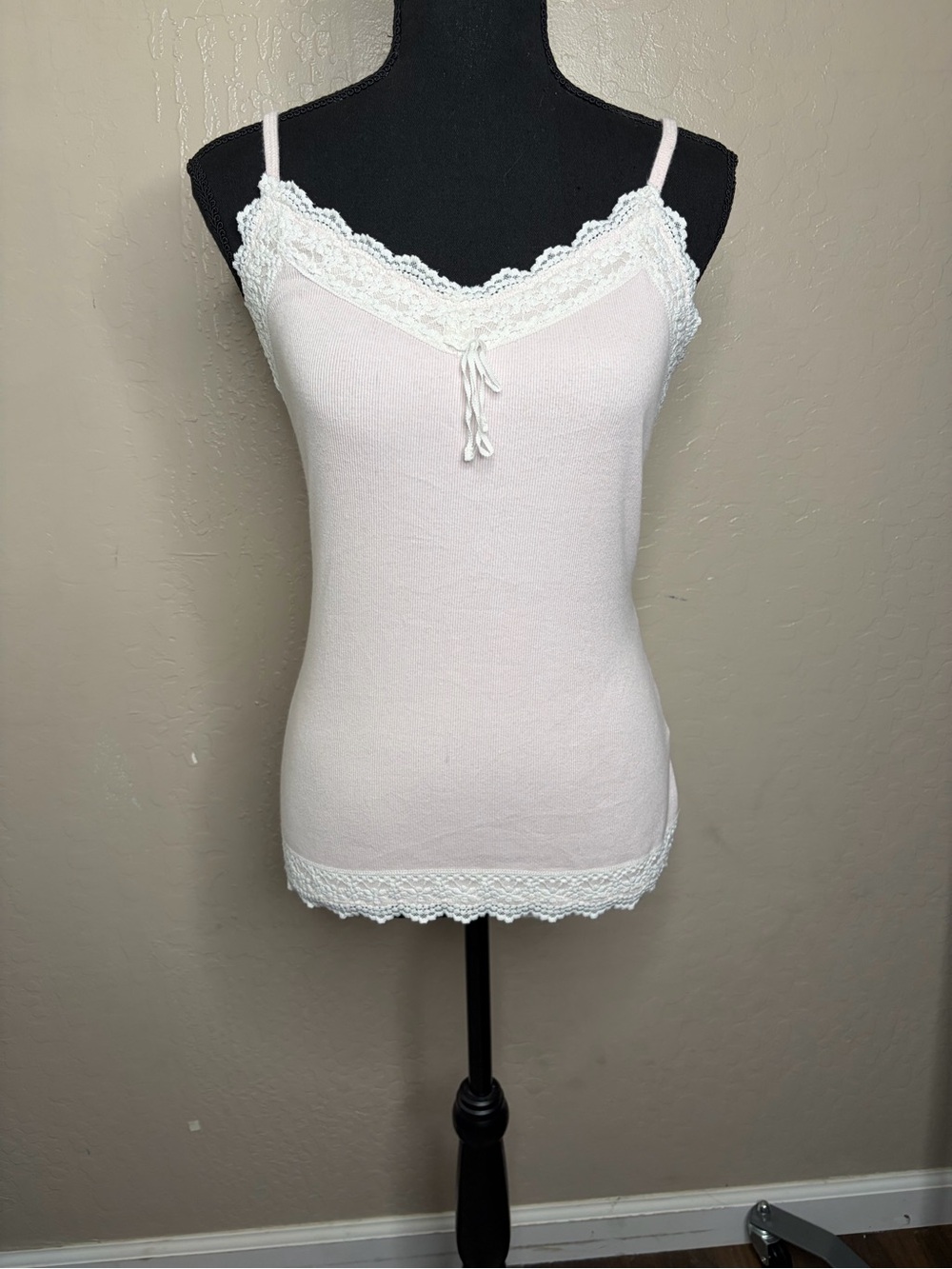 Hollister Pale Pink Ribbed Cami Tank - Picture 2 of 4